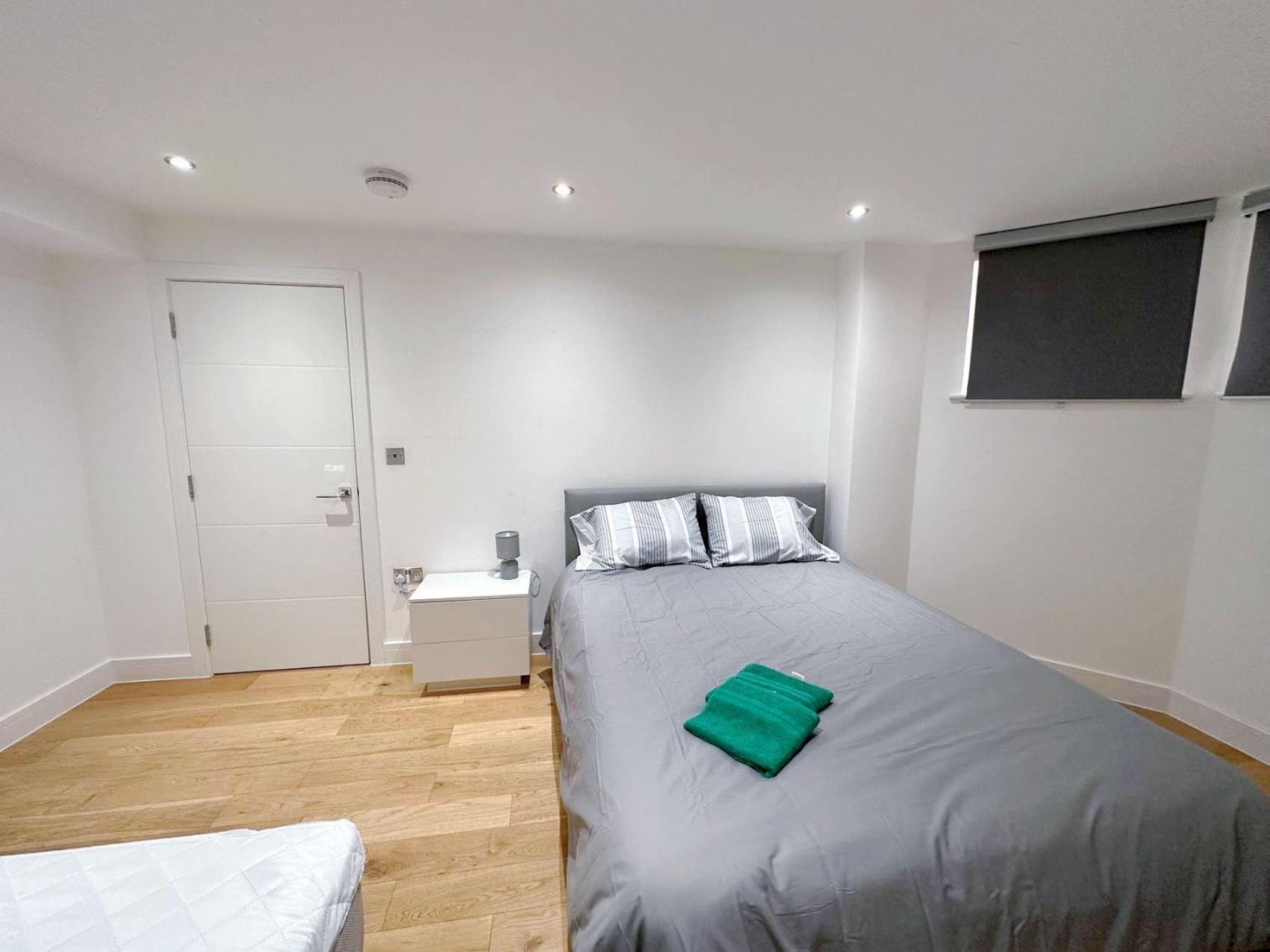 לונדון Massive Flat Near Greenwich Park מראה חיצוני תמונה