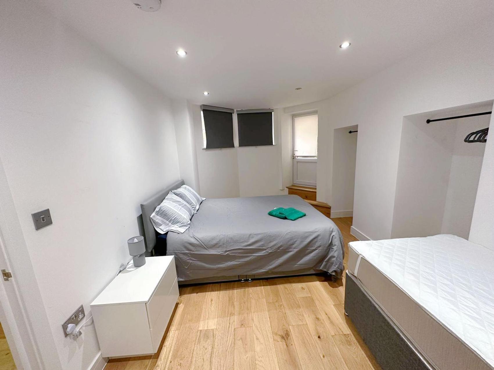 לונדון Massive Flat Near Greenwich Park מראה חיצוני תמונה