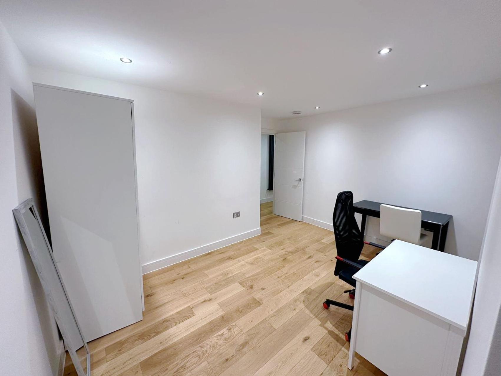 לונדון Massive Flat Near Greenwich Park מראה חיצוני תמונה